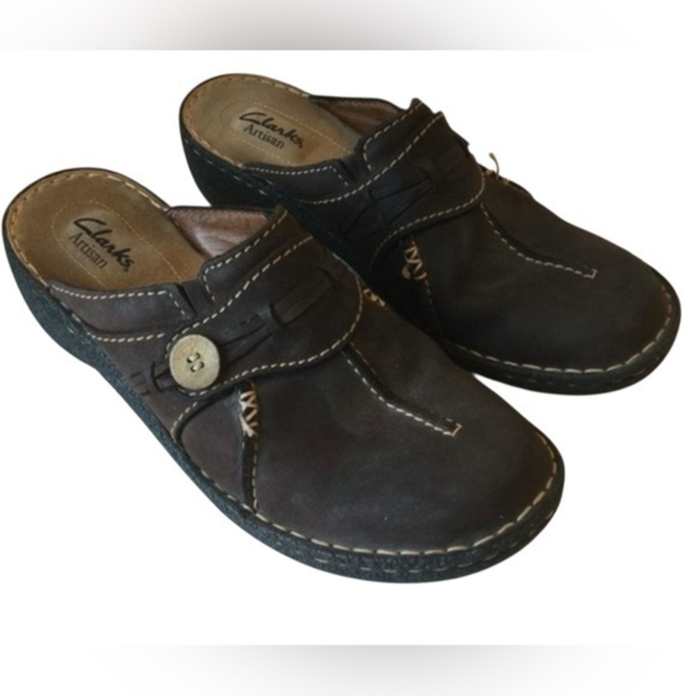 Clarks Artisan Womens Brown Slip-On Shoes leather size 7.5W